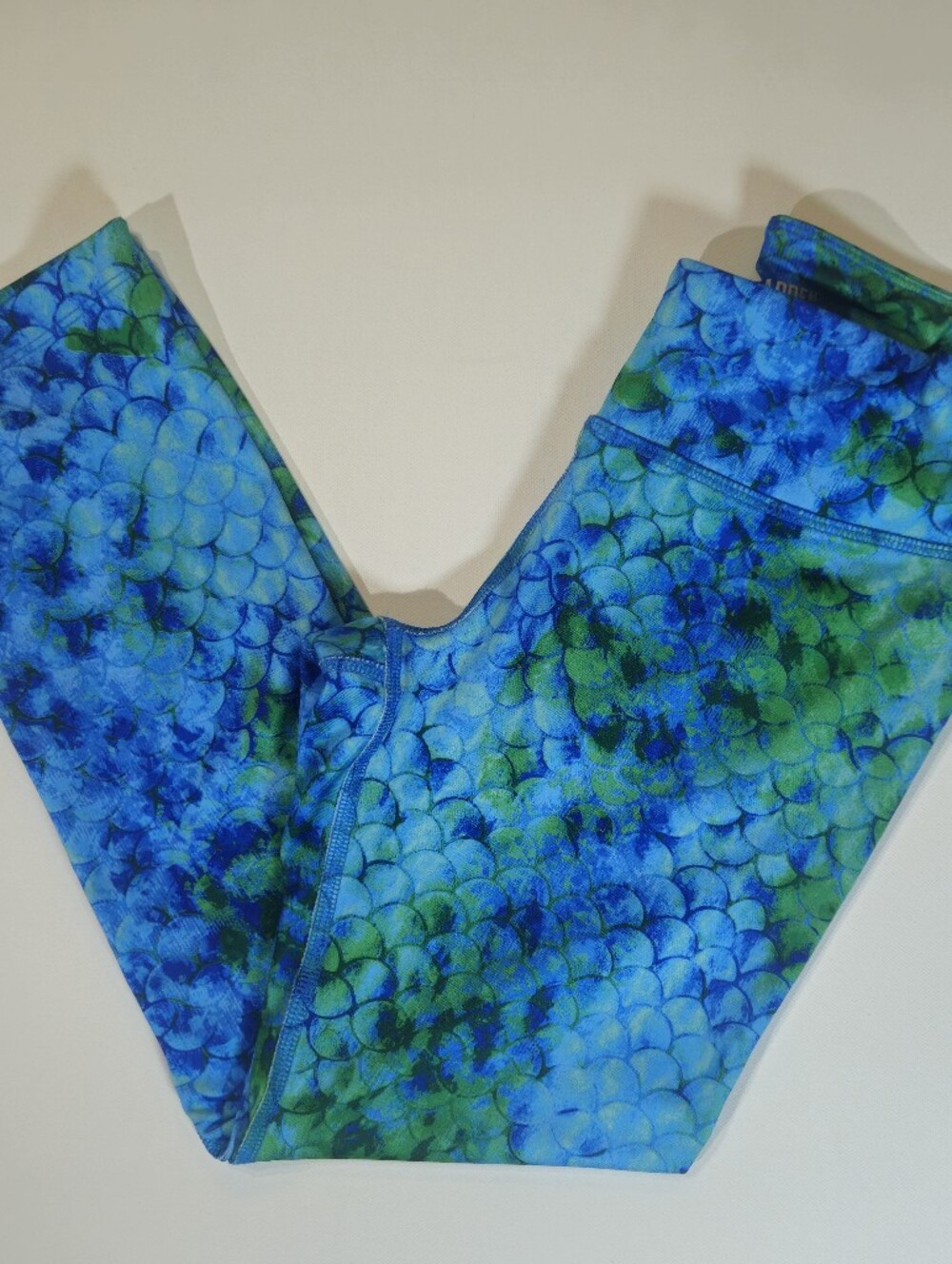 Steve Madden Leggings Womens Small Blue Green Fish Scale Print Activewear